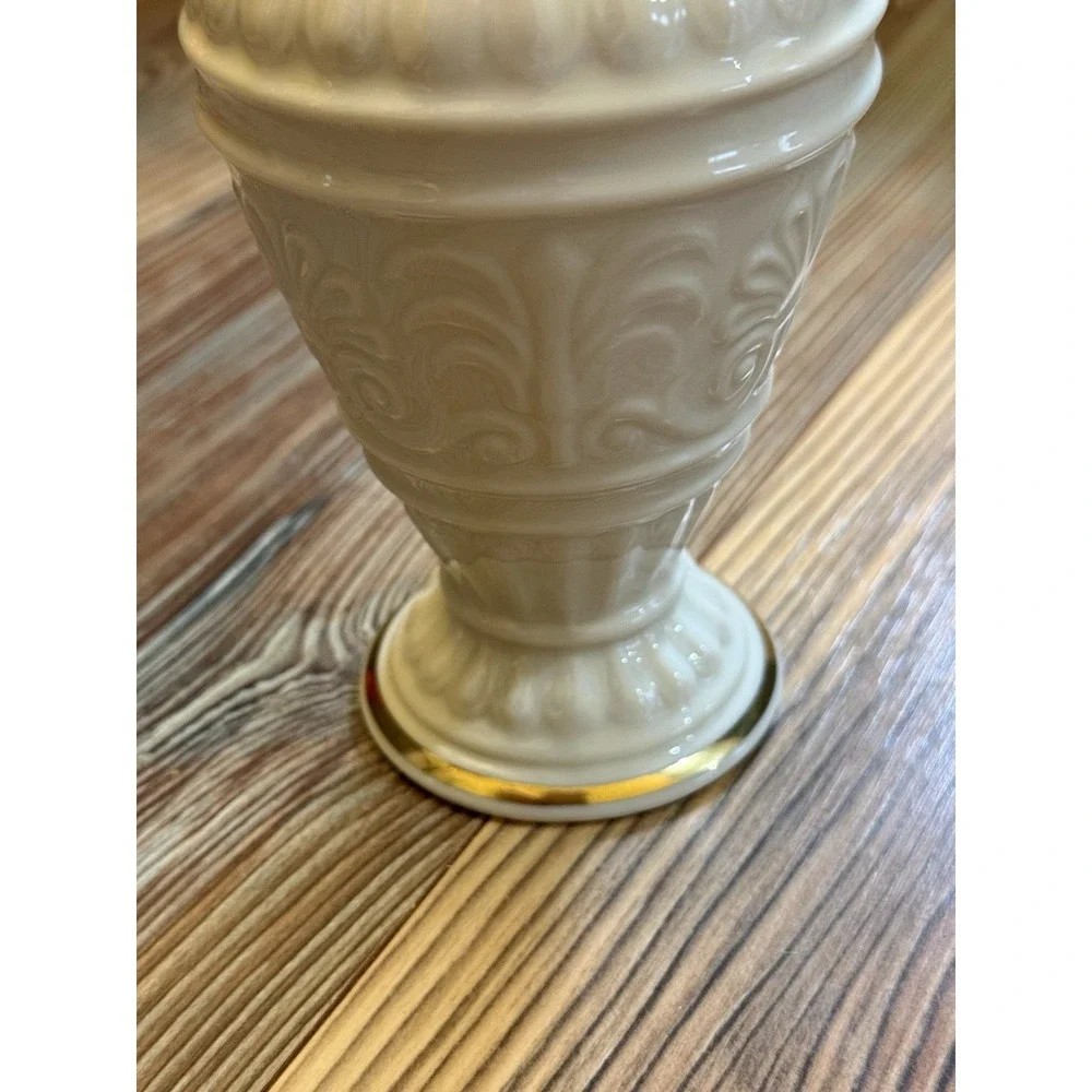 LENOX ATHENIAN COLLECTION VASE 7